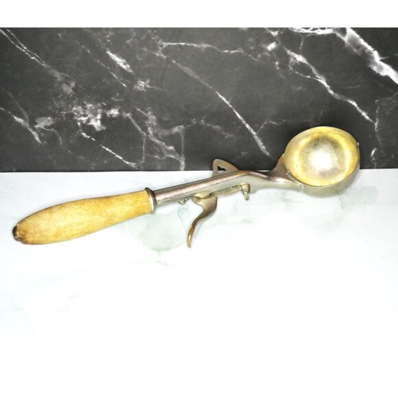 Antique Gem Spoon Company Ice Cream Scoop Kitchenware Display Collecting - Picture 1 of 7